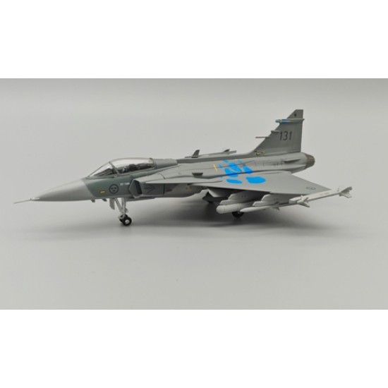 AV7243007 - 1/72 SAAB GRIPEN JAS-39A SWEDISH AF F 72 WING RONNEBY AIR BASE JUNE 2006 AV7243007 - 1/72 SAAB GRIPEN JAS-39A SWEDISH AF F 72 WING RONNEBY AIR BASE JUNE 2006